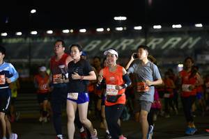 BIB: 20172, 28706, 921
                            <button type="button" onclick="openModal(10862983)" class="btn btn-primary btn-sm float-right btn-popup" data-toggle="modal" data-target=".modal-high-quality">
                        <i class="fas fa-shopping-cart"></i> Add to Cart
                    </button>
                                            <button type="button" onclick="isThisMe(10862983, true)" class="btn btn-success btn-sm float-right btn-popup btn-isme hidden" data-toggle="tooltip" data-placement="bottom" title="นี่คือรูปของคุณใช่ไหม คลิกที่นี่เพื่อเอาเข้าอัลบั้ม">
                        <i class="fas fa-plus"></i> Add to album
                    </button>
                    <button type="button" onclick="isThisMe(10862983, false)" class="btn btn-warning btn-sm float-right btn-popup btn-isnotme hidden">
                        <i class="fas fa-ban"></i> Remove from album
                    </button>